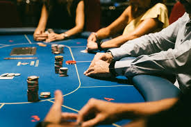 Playing Texas Hold’em: The Rhythm You Learn Once and Use Forever